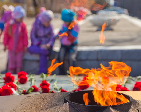 Вечный огонь для детей