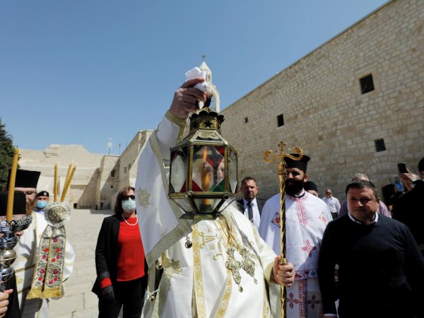 Благодатный огонь в Иерусалиме 2020