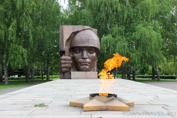 Коломна парк с вечным огнем