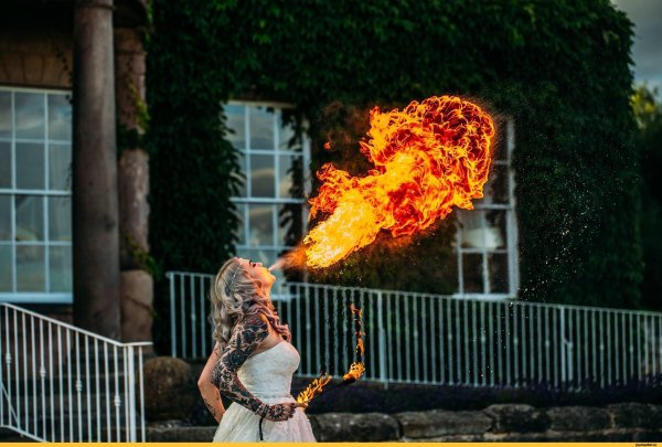 Раздувать огонь