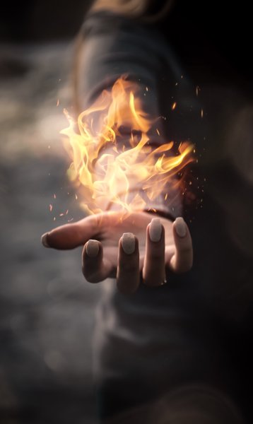 Кулак в огне