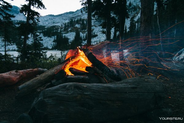 Костер в горах