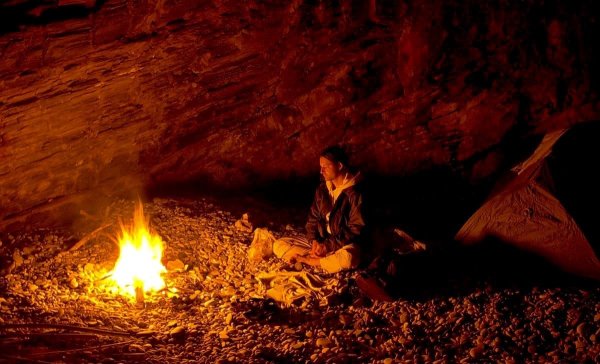 Костер в пещере