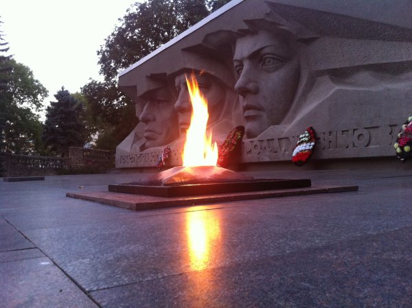 Мемориальный комплекс вечный огонь Псков