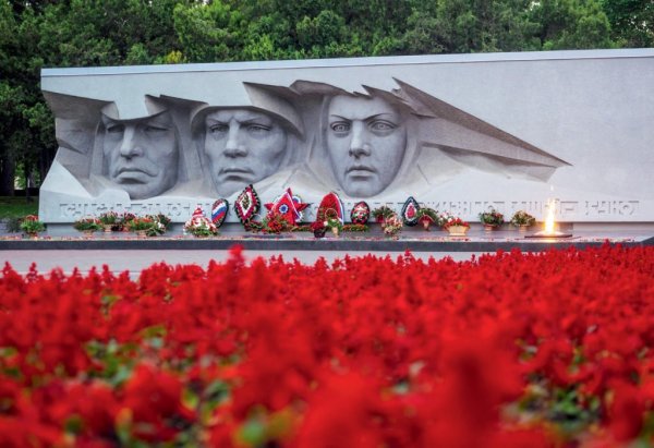 Мемориал вечный огонь Ставрополь