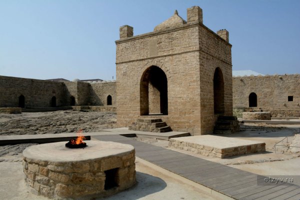 Храм Атешгях в Азербайджане