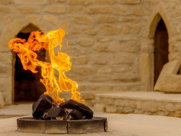 Храм огнепоклонников Баку