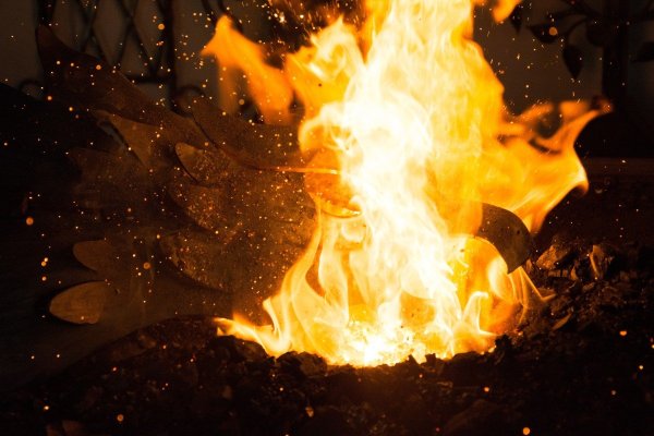 Сильный огонь