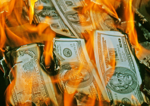 Доллар горит