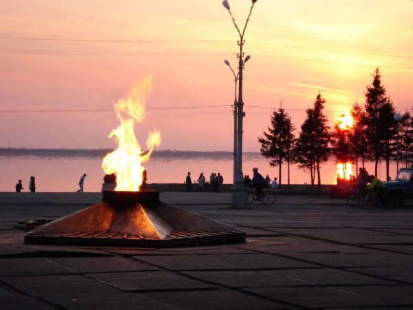 Площадь мира Архангельск