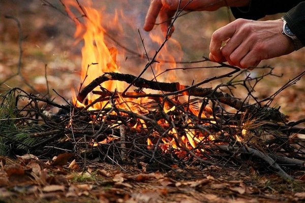 Разжигание костра