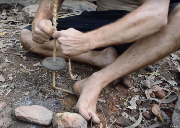 Добывание огня и разведение костра