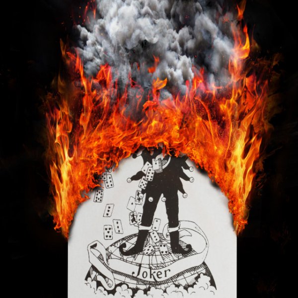 Игральные карты в огне