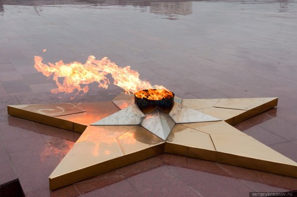 Вечный огонь славы Грозный памятник
