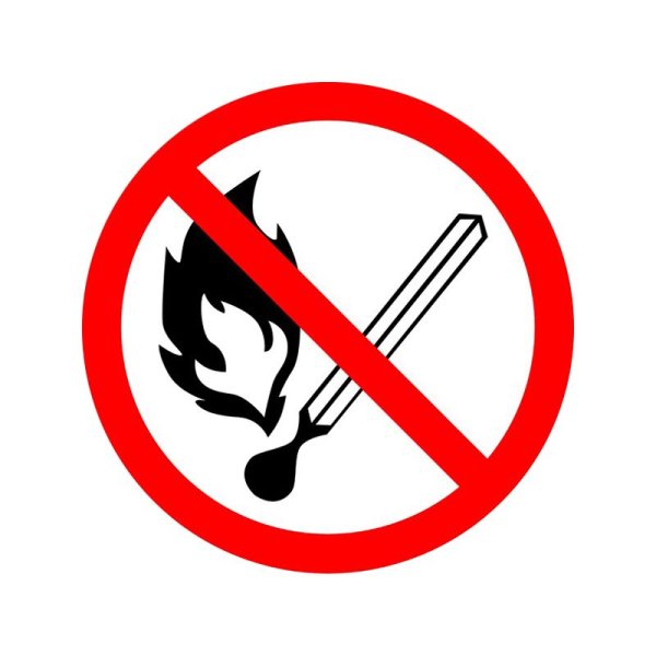 Знак запрещается пользоваться открытым огнем