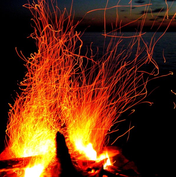 Яркий костер