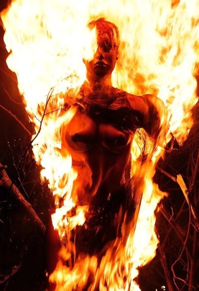 Человек огонь