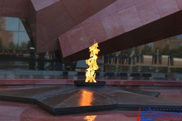 Площадь славы вечный огонь