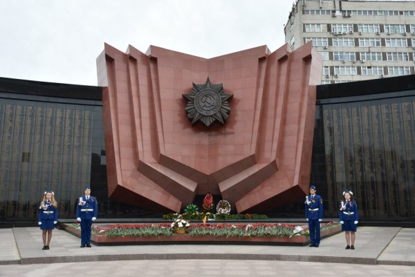 Мемориал на площади славы в Хабаровске