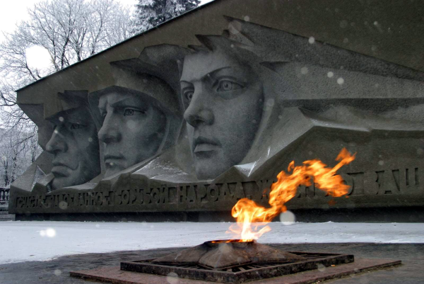 Мемориал вечный огонь Ставрополь