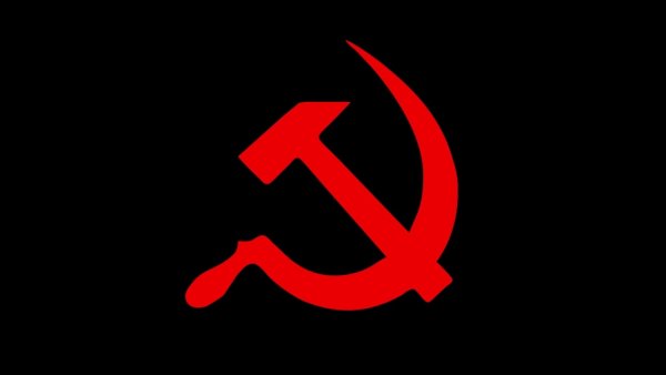 Серп и молот на черном фоне