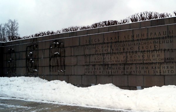 Пискаревское кладбище павильоны
