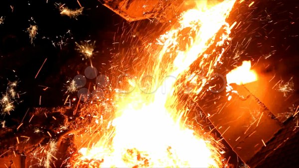 Брызги расплавленного металла