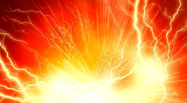 Оранжевый фон с молниями