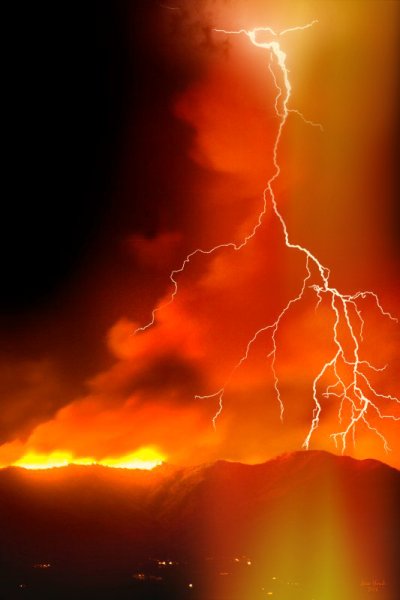 Гроза пожар