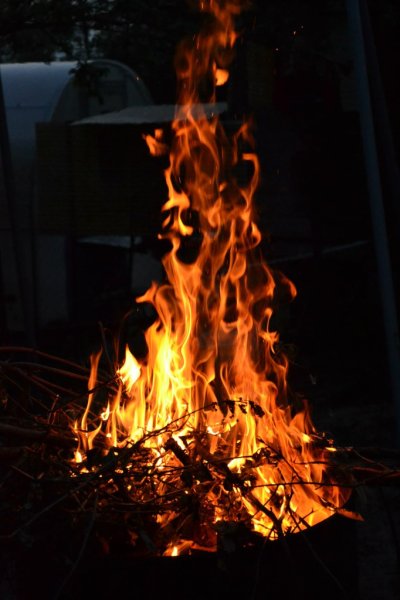 Костер настоящий