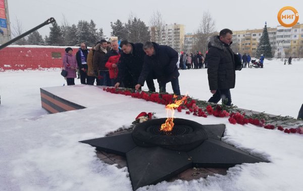 Площадь вечный огонь Ноябрьск