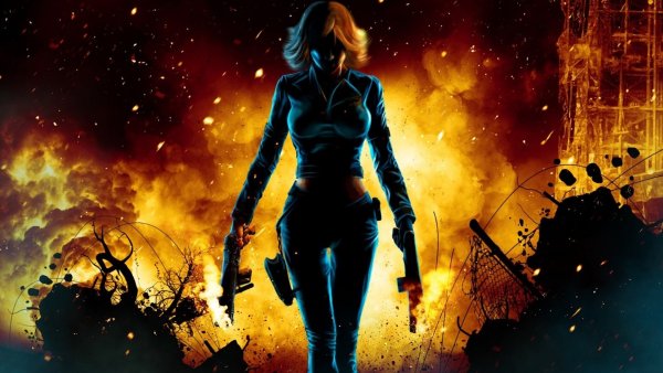 Герой на фоне взрыва