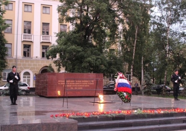 Мемориал вечный огонь Вологда