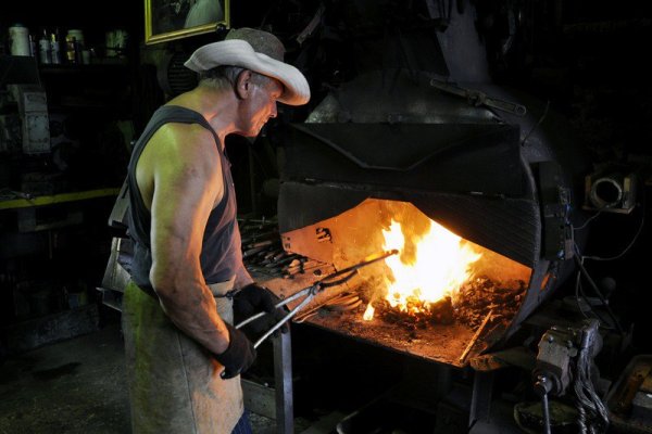 Кузнец Владимир Ляппе