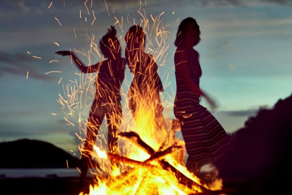 Вокруг костра