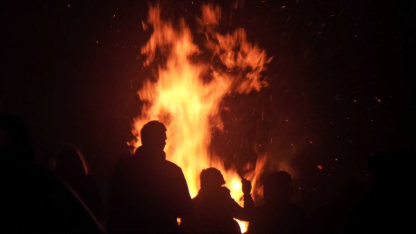 Огонь вокруг человека