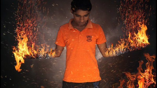 Человек с горящими руками