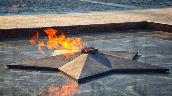 Вечный огонь на Поклонной горе