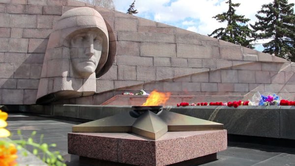 Вечный огонь на Самарской площади