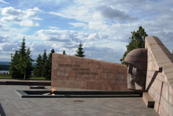 Мемориал площадь славы Самара