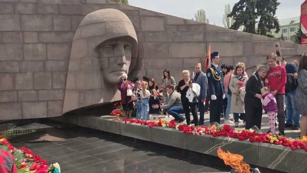 Вечный огонь на площади славы в Самаре