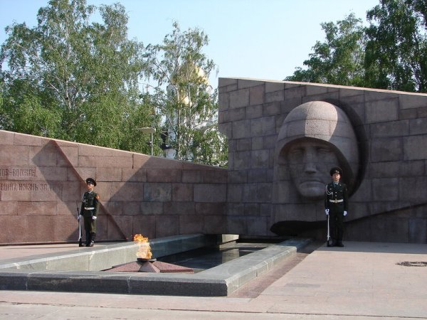 Вечный огонь Самара площадь славы