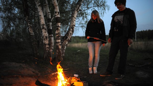 Шалость с огнем в лесу