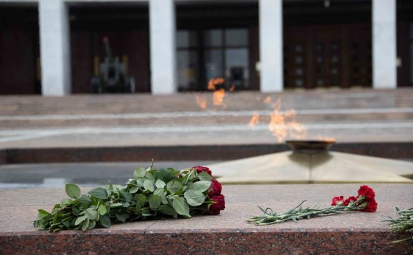 Поклонная гора вечный огонь