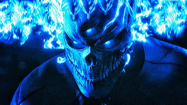 Призрачный гонщик с перчаткой бесконечности