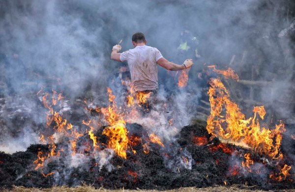Пройти через огонь