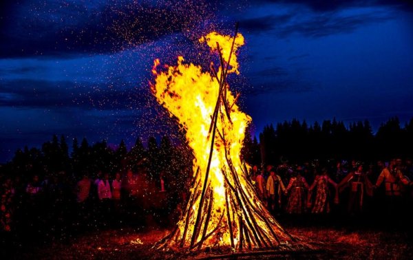 Праздник Ивана Купала костер