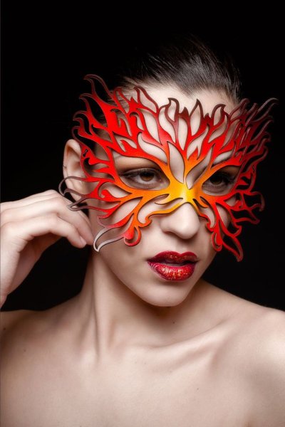Необычные карнавальные маски