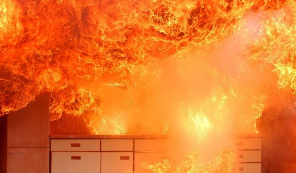 Комната в огне