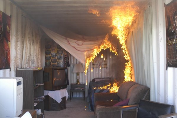 Горящая штора